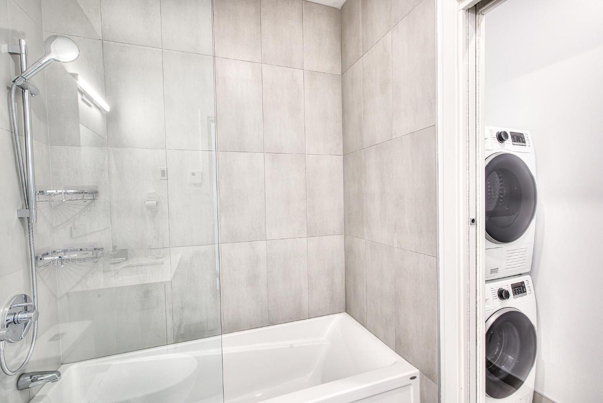 Beautiful & New! Renovated For Your Style Comfort Apartment Montreal Bagian luar foto