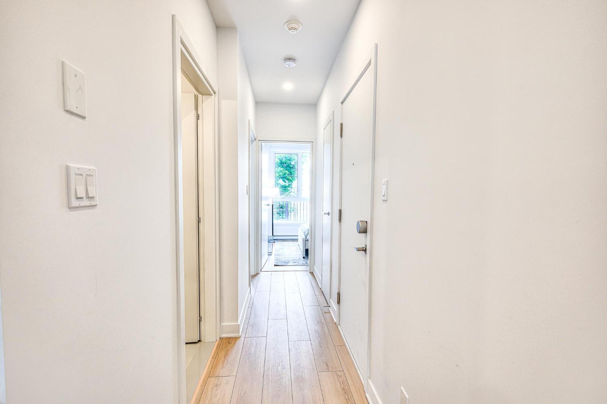 Beautiful & New! Renovated For Your Style Comfort Apartment Montreal Bagian luar foto