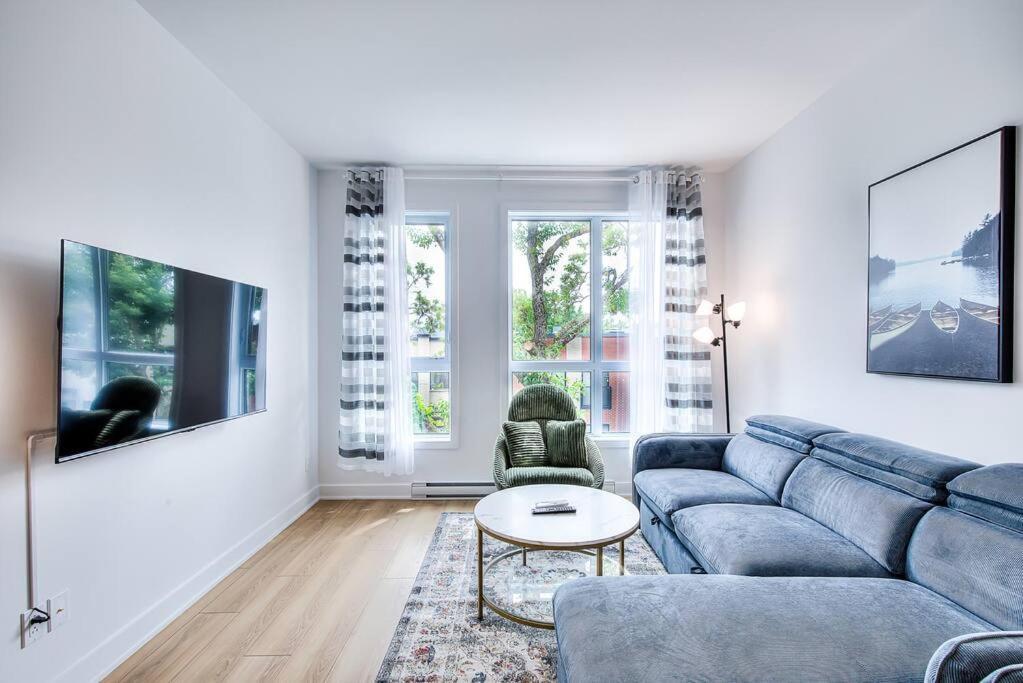 Beautiful & New! Renovated For Your Style Comfort Apartment Montreal Bagian luar foto